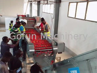 ケチャップの生産のための380Vステンレス鋼のトマトの加工ライン